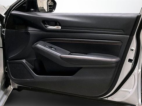 Used 2022 Nissan Altima 2.5 SR image 27