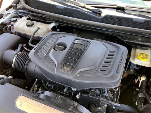 Used 2024 Jeep Wagoneer Series II w/ Flexible Seating Group RWD image 34