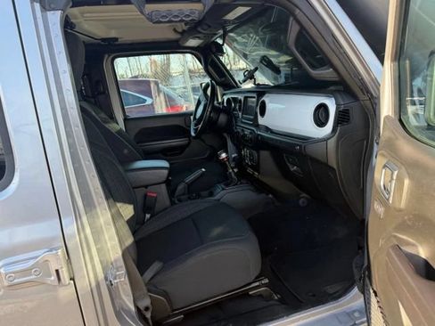 Used 2021 Jeep Wrangler Unlimited Sport AWD/4WD image 12