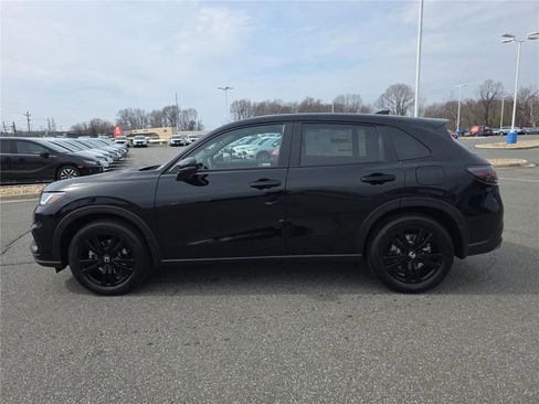 New 2026 Honda HR-V Sport image 3