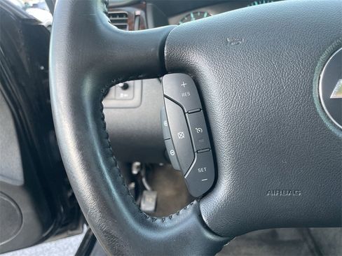 Used 2013 Chevrolet Impala LTZ image 16