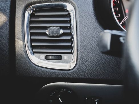 Used 2018 Dodge Durango SXT w/ Quick Order Package 2BB image 7