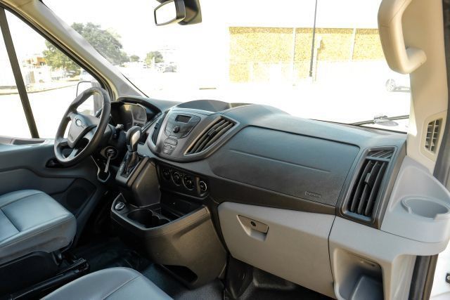 Used 2018 Ford Transit 250 130 Medium Roof RWD image 19