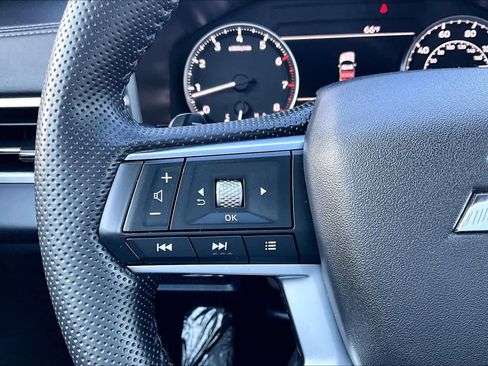 Used 2025 Mitsubishi Outlander SE AWD/4WD image 23