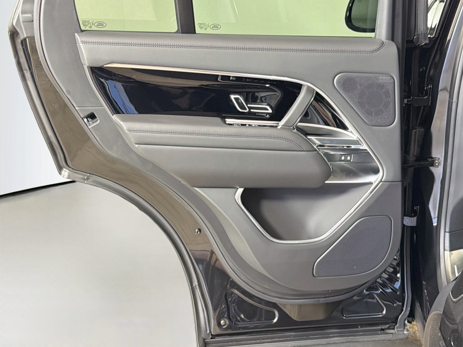 New 2026 Land Rover Range Rover SE AWD/4WD image 26