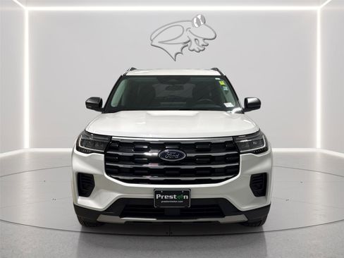 Certified 2025 Ford Explorer Active AWD/4WD image 8