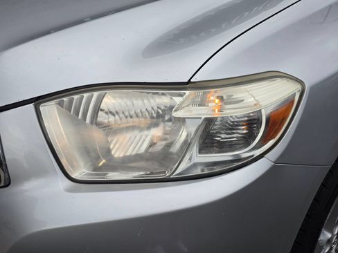Used 2008 Toyota Highlander Limited AWD/4WD image 3