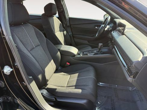 Used 2024 Honda Accord Sport image 19