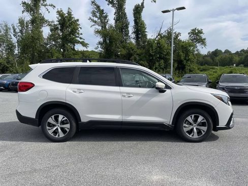 Certified 2025 Subaru Ascent Premium AWD/4WD image 28