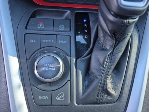 Used 2020 Toyota RAV4 TRD Off-Road w/ TRD Off-Road Weather Package AWD/4WD image 32