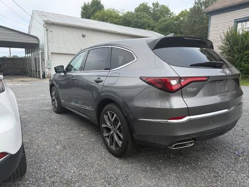 Used 2023 Acura MDX SH-AWD w/ Technology Package image 3