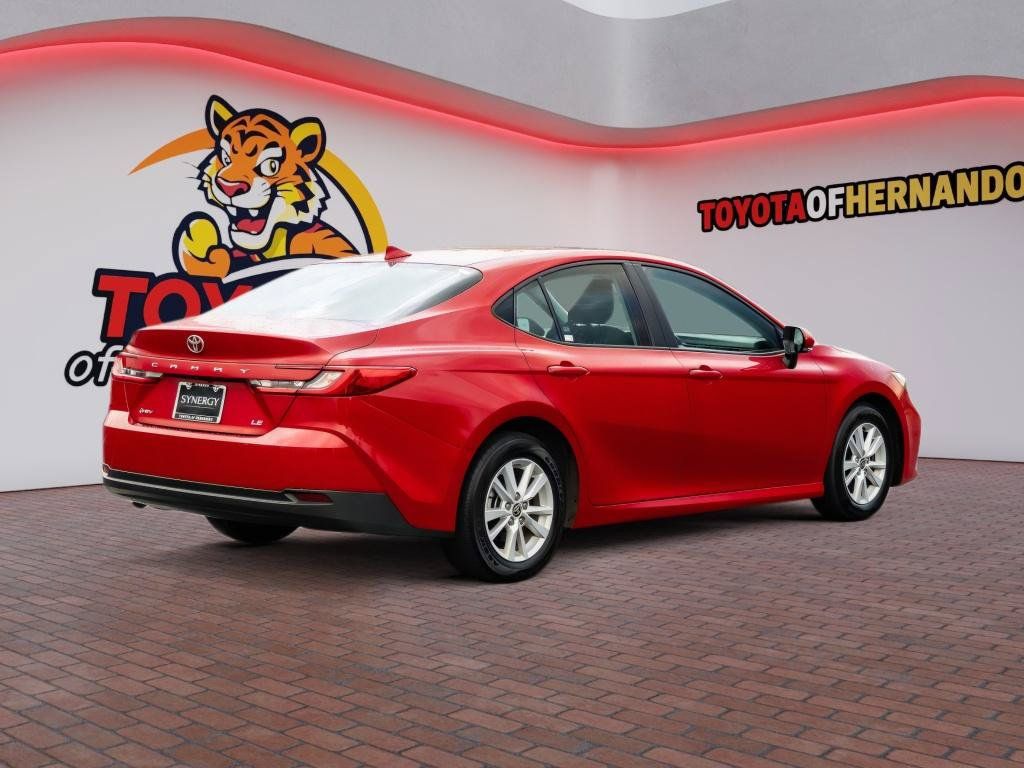 Used 2025 Toyota Camry LE FWD image 5