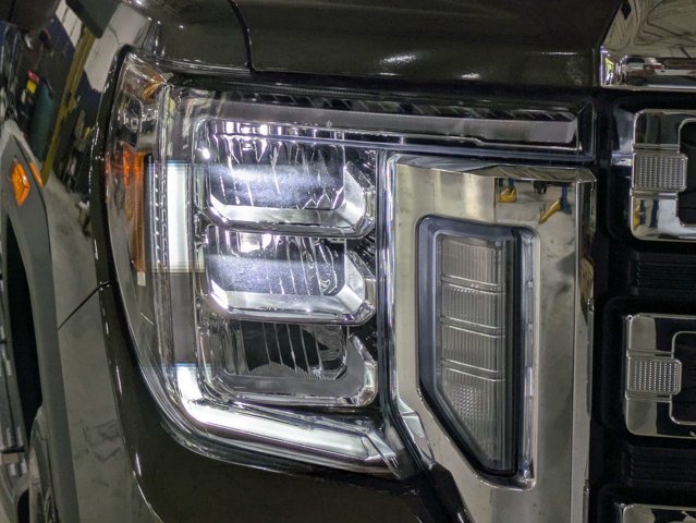 Used 2023 GMC Sierra 2500 SLT AWD/4WD image 9
