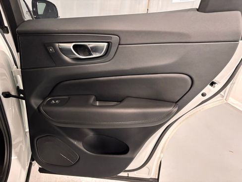 Certified 2025 Volvo XC60 B5 Plus image 26