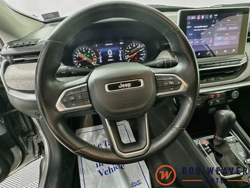 Used 2022 Jeep Compass Latitude AWD/4WD image 13