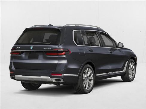 New 2027 BMW X7 xDrive40i w/ M Sport Package AWD/4WD image 2