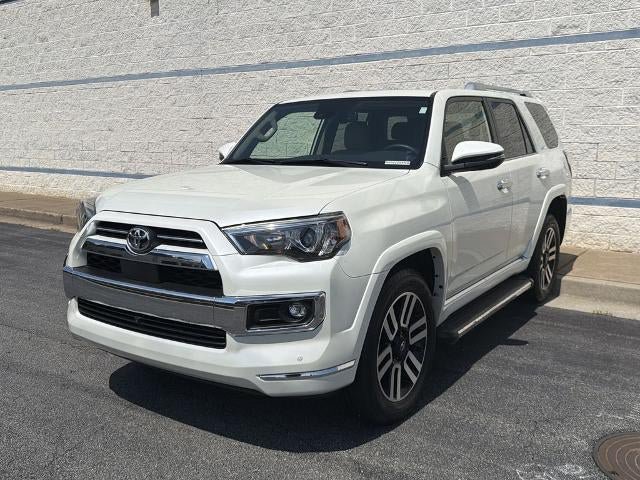 Used 2022 Toyota 4Runner Limited AWD/4WD image 3