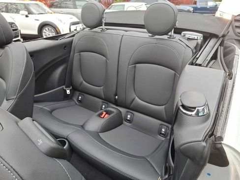 Certified 2023 MINI Cooper S image 8