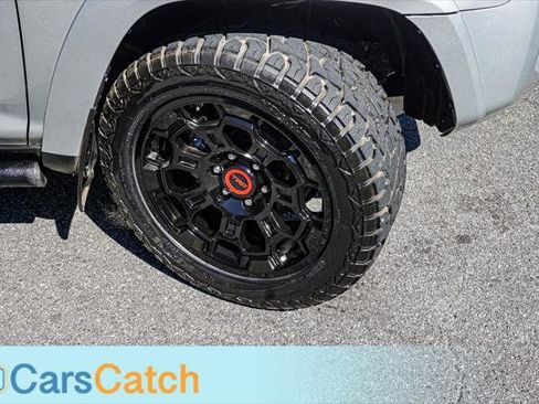 Used 2019 Toyota 4Runner SR5 image 17