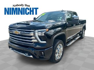Used 2024 Chevrolet Silverado 2500 High Country w/ High Country Premium Package AWD/4WD video 1