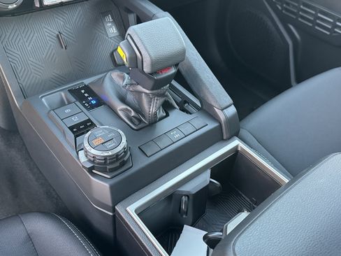 New 2025 Toyota Tacoma TRD Off-Road image 19