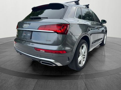 Used 2023 Audi Q5 e Premium w/ Convenience Package AWD/4WD image 5