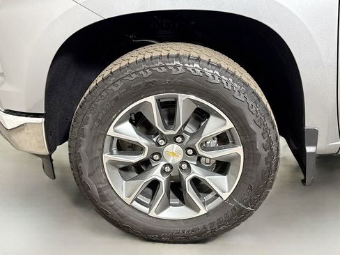 New 2026 Chevrolet Silverado 1500 LT w/ Z71 Off-Road Package image 19
