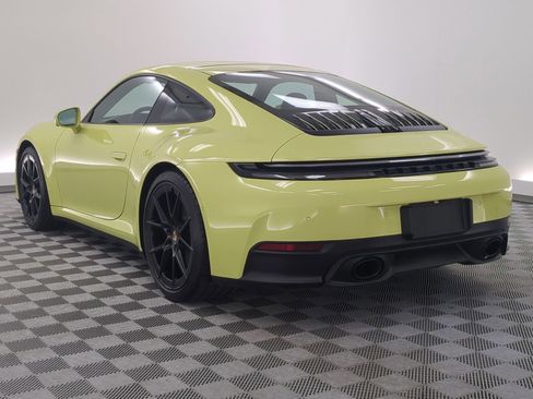 Certified 2025 Porsche 911 Carrera RWD image 3