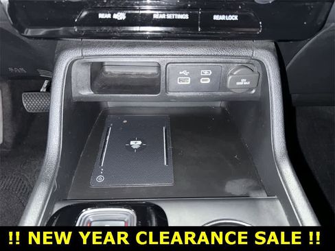 Used 2023 Honda Pilot TrailSport image 34