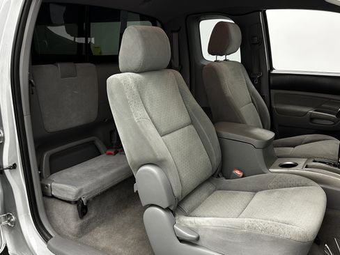 Used 2005 Toyota Tacoma 4x4 Access Cab image 24