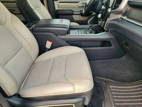 Used 2023 RAM 1500 Limited AWD/4WD image 14