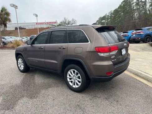 Used 2021 Jeep Grand Cherokee Laredo image 39