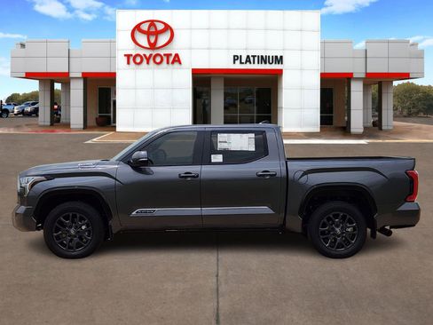 Used 2025 Toyota Tundra Platinum image 3