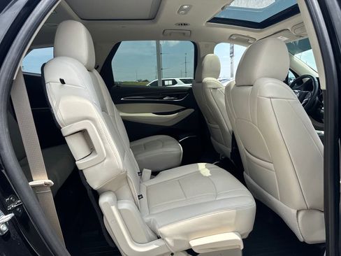 Used 2023 Buick Enclave Essence w/ Experience Buick Package FWD image 11