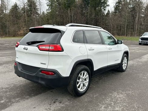 Used 2016 Jeep Cherokee Latitude w/ Comfort/Convenience Group image 5