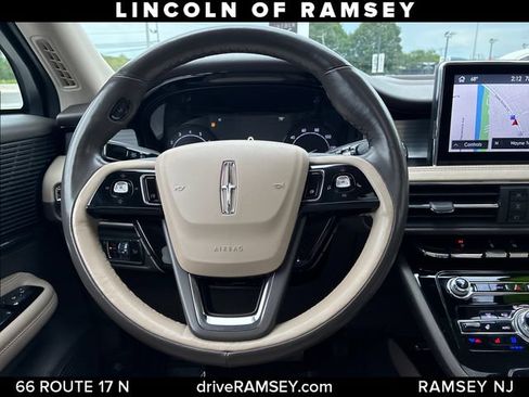 Used 2022 Lincoln Corsair AWD w/ Premium Package image 26