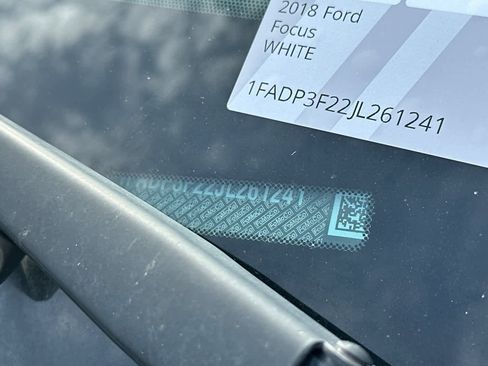 Used 2018 Ford Focus SE image 23