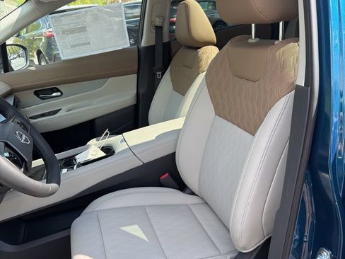 New 2026 Nissan Murano Platinum AWD/4WD image 16