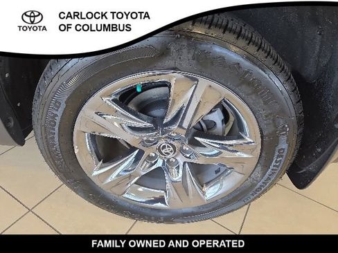Used 2019 Toyota Highlander Limited Platinum w/ Carpet Mat Package (TMS) AWD/4WD image 10