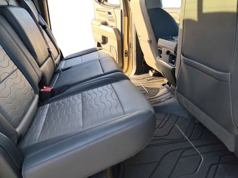 Used 2023 Chevrolet Silverado 1500 ZR2 w/ Technology Package image 19