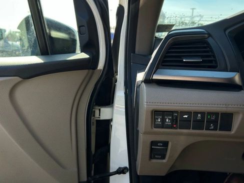 Used 2018 Honda Odyssey EX-L image 15