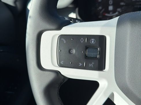 New 2026 Land Rover Defender 110 X-Dynamic SE image 28