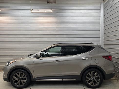 Used 2017 Hyundai Santa Fe Sport w/ Cargo Package AWD/4WD image 3
