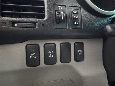 Used 2007 Toyota 4Runner Limited AWD/4WD image 19