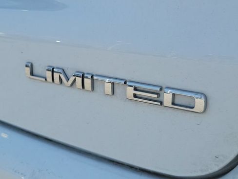 Used 2025 Jeep Compass Limited w/ Elite Group AWD/4WD image 10