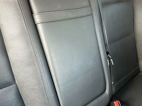 Used 2012 Mercedes-Benz S 550 4MATIC image 34