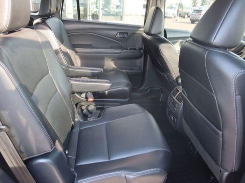 Used 2019 Honda Pilot Touring image 21