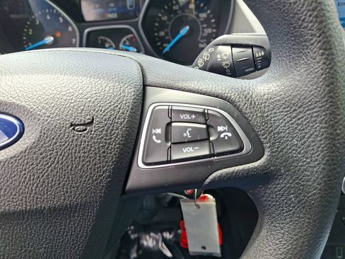 Certified 2018 Ford Escape SE w/ SE Sync 3 Package AWD/4WD image 23