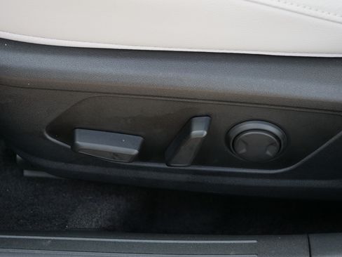 Certified 2026 Hyundai Elantra Limited FWD image 20