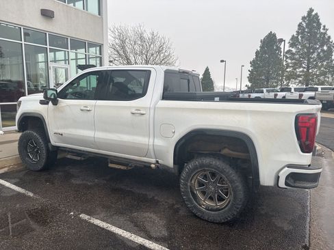 Used 2019 GMC Sierra 1500 AT4 w/ AT4 Premium Package image 3